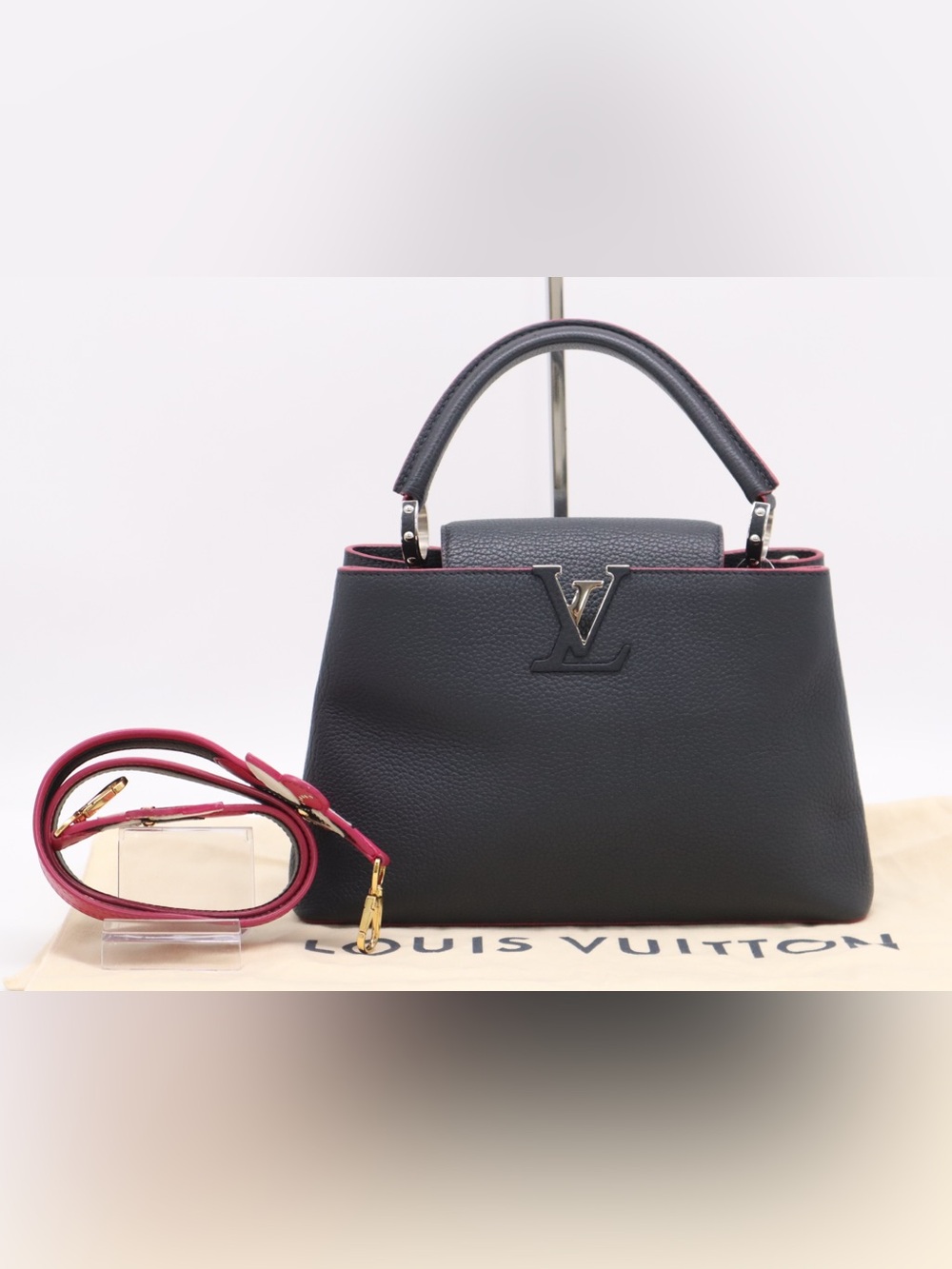 louis vuitton capucines mm  Top-Handle Satchel with Pink Trim